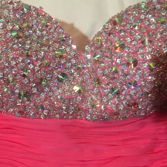 Prom dress - Picture 2 of 4